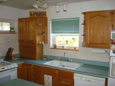 1423 Suffolk Ave, Westchester, IL 60154 - photo 7