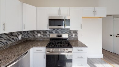 31 Davis St, Malden, MA 02148 - photo 4