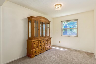 1731 Rushing Way 031