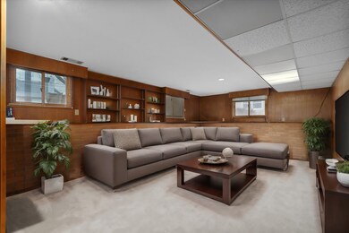 210 E Benton St, Oswego, IL 60543 - photo 5