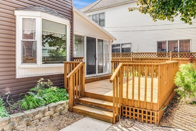 678 S Mitchell Ave, Elmhurst, IL 60126 - photo 3