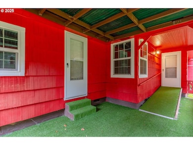 28227 Santiam Hwy, Sweet Home, OR 97386 - photo 7