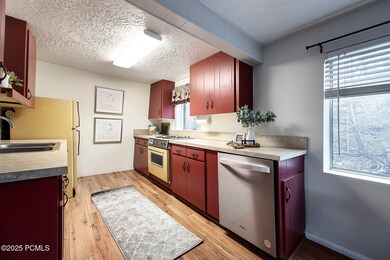 2460 W Snake Creek Rd, Midway, UT 84049 - photo 7