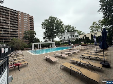 Carlton Tower unit 20C, Passaic, NJ 07055 - photo 2