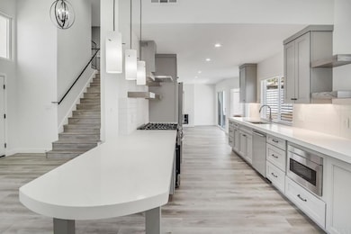 10010 Dauntless St, San Diego, CA 92126 - photo 6