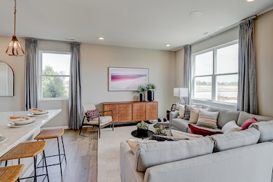 401 Comstock Rd, South Elgin, IL 60177 - photo 4