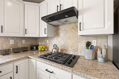 42639 Devonshire St, Palm Desert, CA 92211 - photo 5