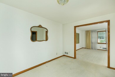 6807 Moyer Ave, Parkville, MD 21234 - photo 6