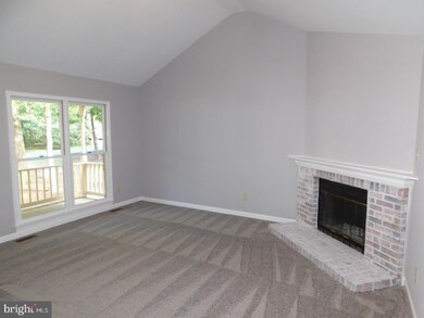 612 Southampton Dr, Ruther Glen, VA 22546 - photo 4
