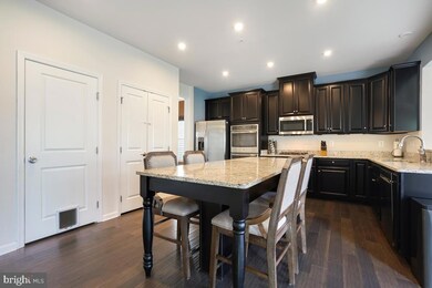 15504 Chiddingston Cir, Upper Marlboro, MD 20774 - photo 3