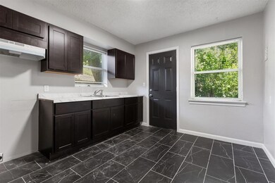 1307 NE 37th St, Oklahoma City, OK 73111 - photo 7