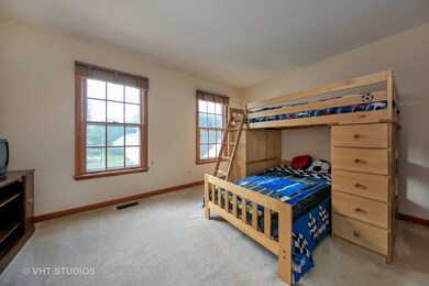 139 Christina Cir, Wheaton, IL 60189 - photo 7