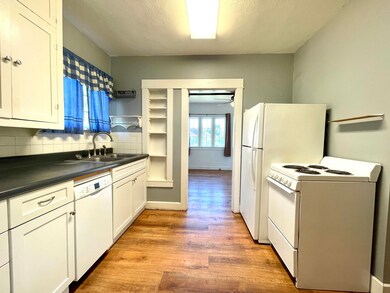 710 W Main Ave, Chewelah, WA 99109 - photo 3