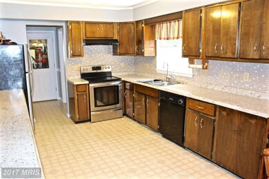 490 Swaggers Point Rd, Solomons, MD 20688 - photo 7