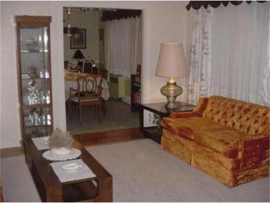 84 Dothan St, Arlington, MA 02474 - photo 4