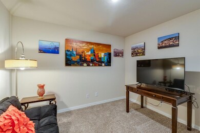 1021 Montrose Ave, Gainesville, TX 76240 - photo 6