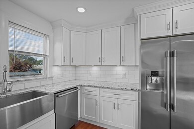 83 Sweetbriar Ave, Riverside, RI 02915 - photo 3