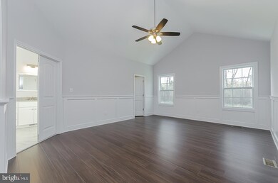 329 Anglers Ridge Dr, Harpers Ferry, WV 25425 - photo 4