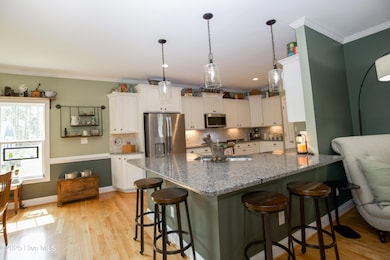 305 Third St-30