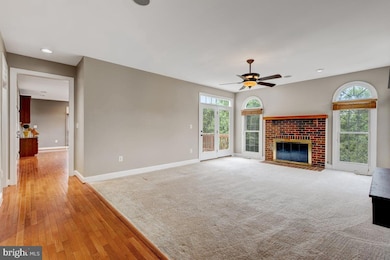 24188 Spring Meadow Cir, Aldie, VA 20105 - photo 4