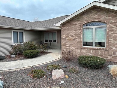 1237 Carrington Way, Berne, IN 46711 - photo 2