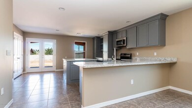 Kitchen, Breakfast Bar