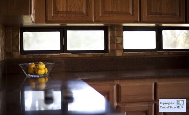 117 Oakridge Dr, San Marcos, TX 78666 - photo 3