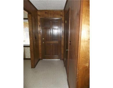 Foyer.