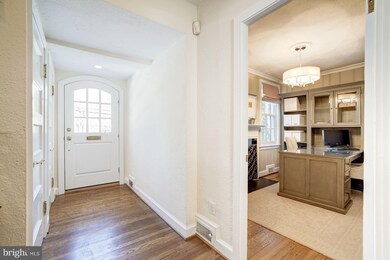 4227 Fordham Rd NW, Washington, DC 20016 - photo 4