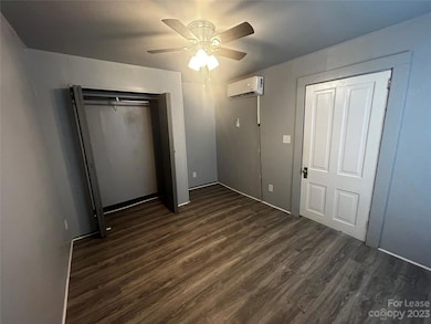 517 Sylvia St, Statesville, NC 28677 - photo 4