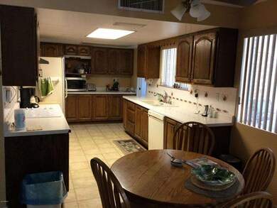 Kitchen 2IMG_0009