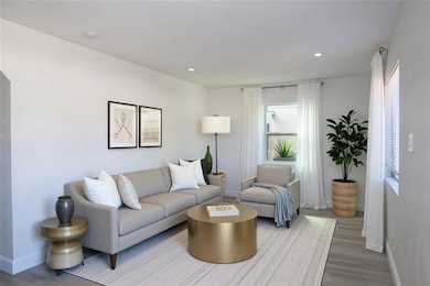 750 52nd Ave N, Saint Petersburg, FL 33703 - photo 2