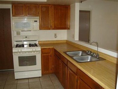 20130910181037360181000000-o