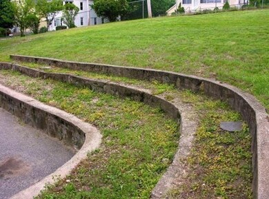 53 Bridges St unit 2nd Flr L, Framingham, MA 01702 - photo 4