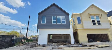 303 Sowbread St, Houston, TX 77018 - photo 2