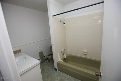 upper main bath