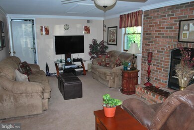 12928 Victoria Heights Dr, Bowie, MD 20715 - photo 6