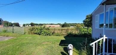 117 Harding St, Chicopee, MA 01013 - photo 3