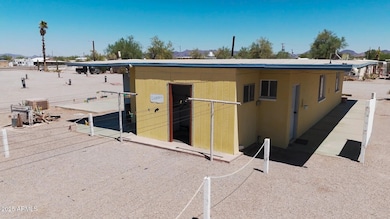 315 E Main St, Quartzsite, AZ 85346 - photo 3