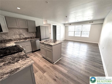 938 E 4th St unit G05, Bethlehem, PA 18015 - photo 4