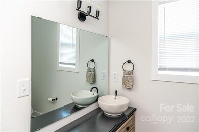 110 E Bell St, Statesville, NC 28677 - photo 6