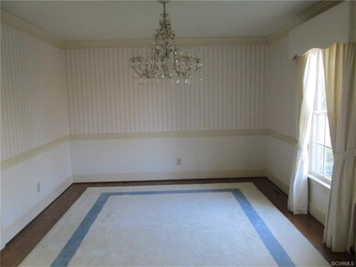 Formal Dining Room Double Crown Molding Chair Rail
