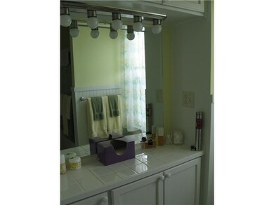 Master Bath/Spa.