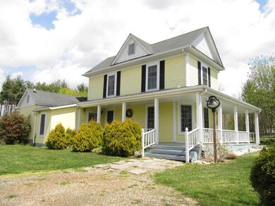 Classic Floyd County farmhouse.