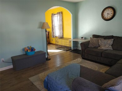 ARCHWAY TO KITCHEN