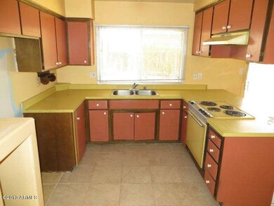 023-353476-Kitchen1