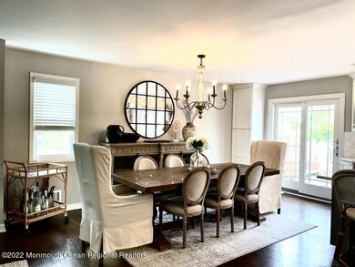 03-Dining Room