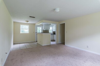 4811 Ducheneau Dr, Jacksonville, FL 32210 - photo 4