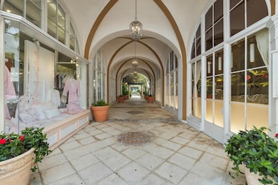 250 Ave unit 4, Palm Beach, FL 33480 - photo 2