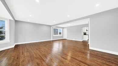 2622 Central Rd, Glenview, IL 60025 - photo 7